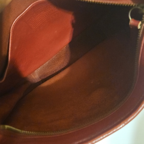 Vintage COACH Red Taft Leather Crossbody Bag #9980 – Classic & Rare - Picture 14 of 16